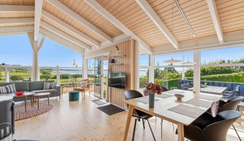 Three-Bedroom Holiday Home 