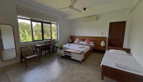 Suite with Garden View
