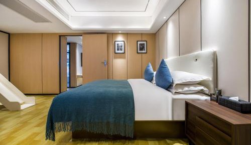 Two-Bedroom Suite