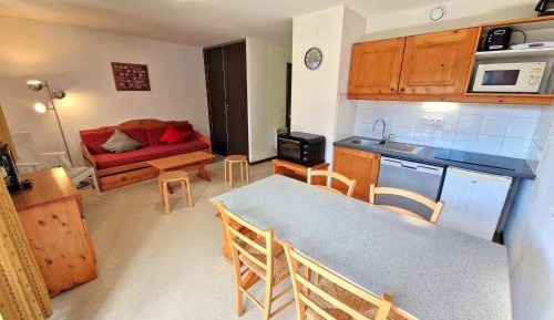 Apartment (6 Adults)