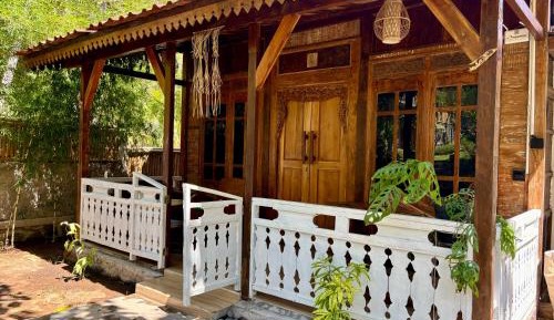 Deluxe Bungalow with Garden View