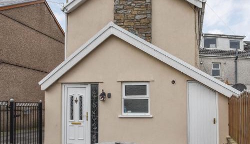 Two-Bedroom Holiday Home