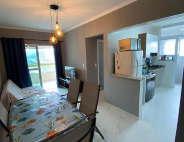 Apartment with Mountain View