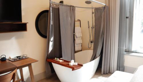 Deluxe Junior Suite