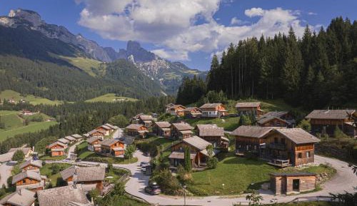 Three-Bedroom Holiday Home 