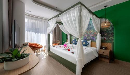 Deluxe Double Room with Balcony