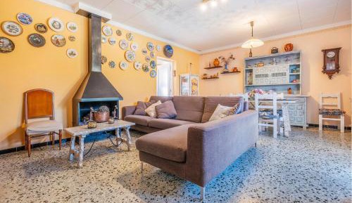 Two-Bedroom Holiday Home