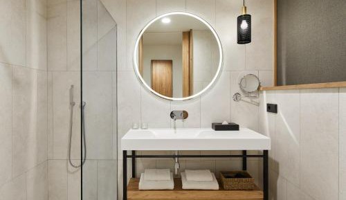 Twin Room with City View