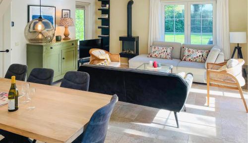 Three-Bedroom Holiday Home 