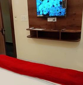 Deluxe Double Room (2 Adults + 1 Child)