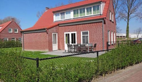 Four-Bedroom Holiday Home