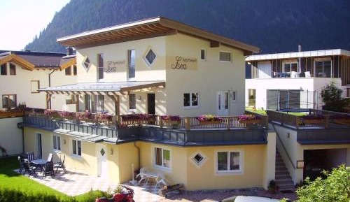 Two-Bedroom Holiday Home