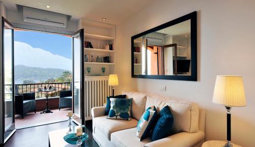 Apartment with Terrace