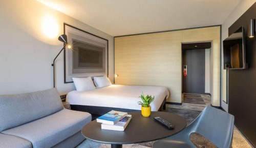 Superior Double Room with Sofa