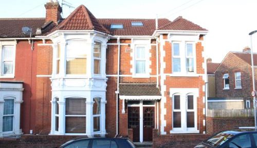 Deluxe Two-Bedroom Apartment with Garden View
