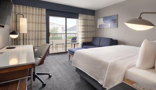 King Room with Sofa Bed and Balcony