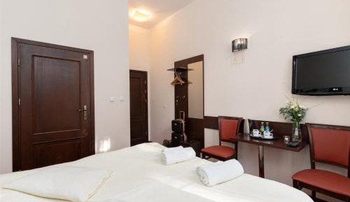 Comfort Triple Room with Shower