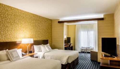 Queen Room with Two Queen Beds - Hearing Accessible