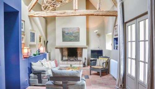 Two-Bedroom Holiday Home