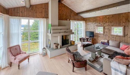 Four-Bedroom Holiday Home