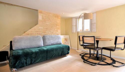 One-Bedroom Holiday Home