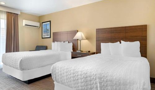  Room with Two Double Beds - Non-Smoking