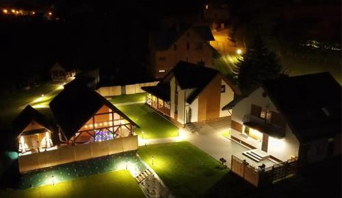 Seven-Bedroom House