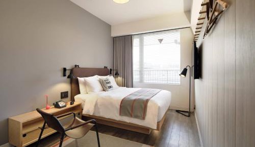 Queen Room