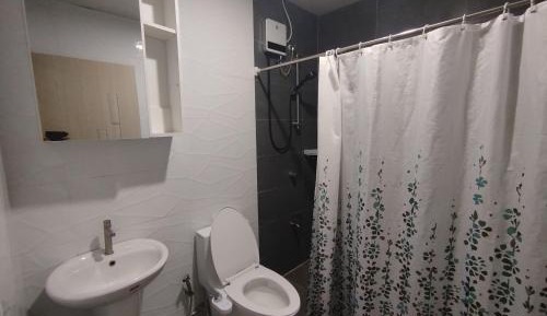 Deluxe Queen Suite