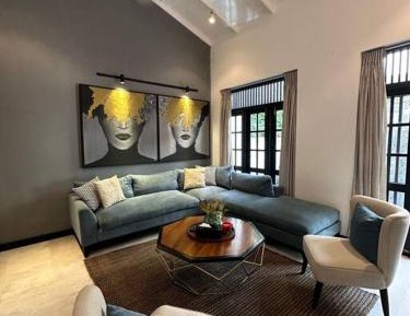 Three-Bedroom Holiday Home 