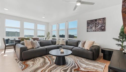 Two-Bedroom Deluxe Apartment