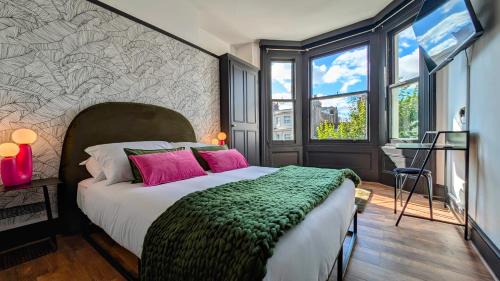 Queen Room with Sea View