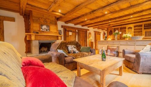 Apartment (10 Adults)
