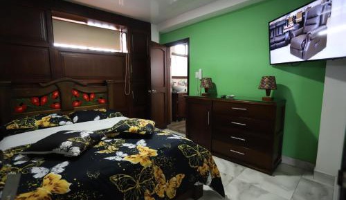 Deluxe Queen Room
