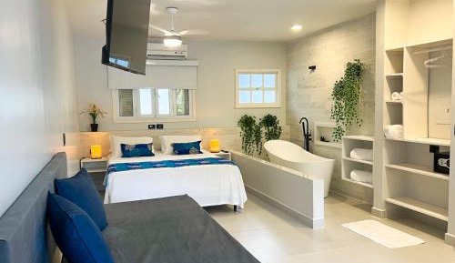Quadruple Room with Bath