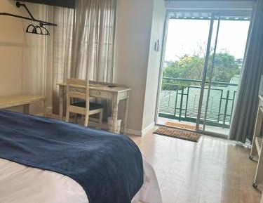 Queen Room with Garden View