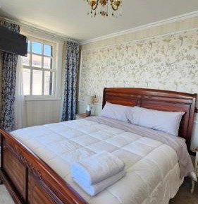 Queen Room with Sea View