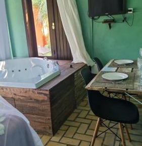 Studio with Spa Bath