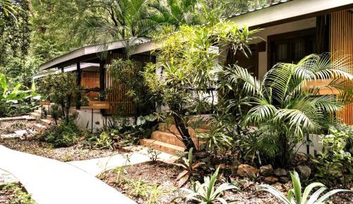 Bungalow with Patio