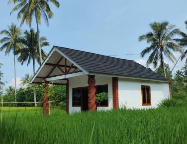 Deluxe Double Room (2 Adults + 1 Child)