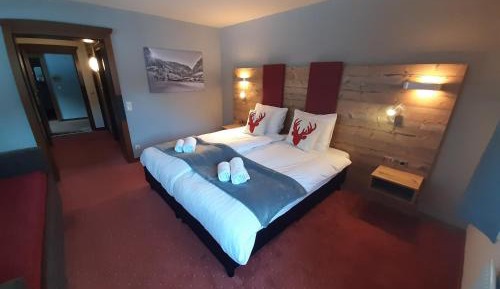 Quadruple Room with Mountain View