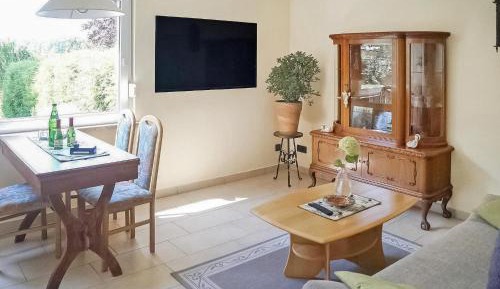 One-Bedroom Holiday Home