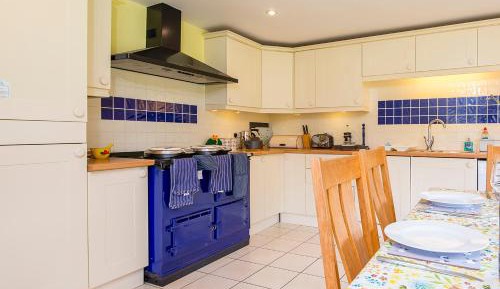 Three-Bedroom Holiday Home 