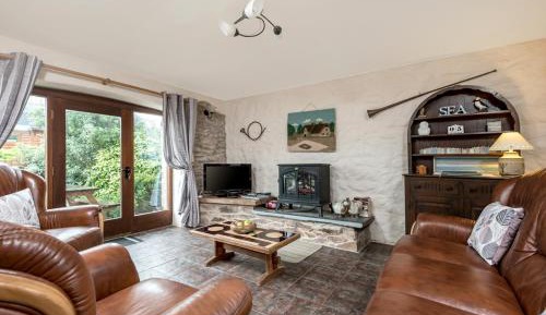 Two-Bedroom Holiday Home