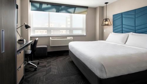 Guest Room, 1 King