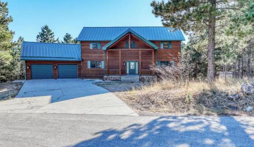 Five-Bedroom Holiday Home