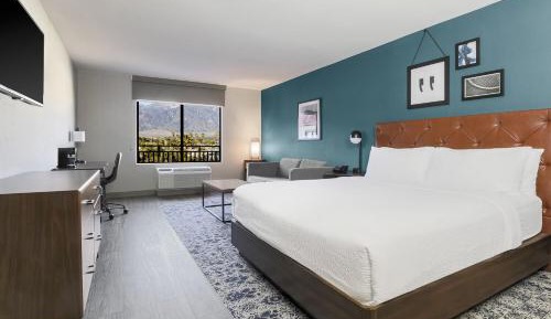 Larger Guest room, 1 King