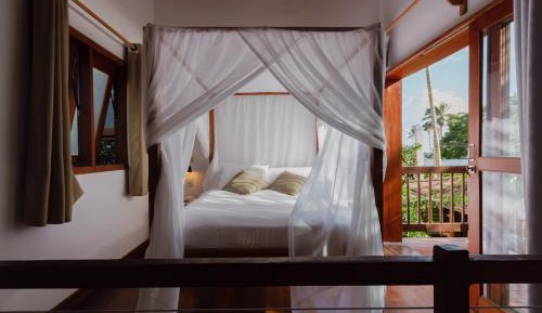 Double or Twin Room with Sea View