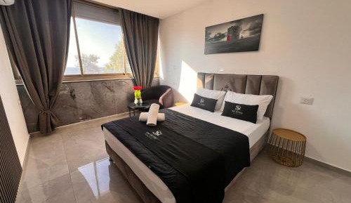 Double or Twin Room with Sea View