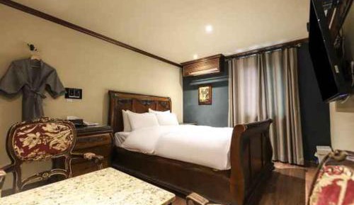 Superior Queen Room